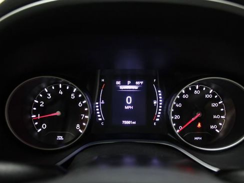 Used 2019 Jeep Compass Altitude image 43