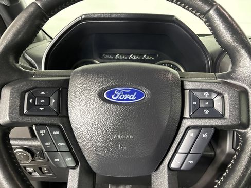 Used 2020 Ford F150 XLT w/ Equipment Group 302A Luxury AWD/4WD image 15