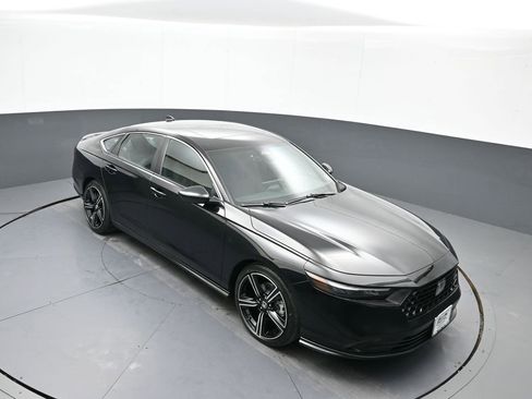 Certified 2023 Honda Accord Sport image 34