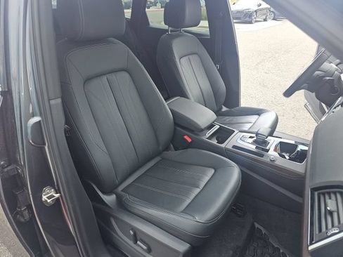 Used 2022 Audi Q5 2.0T Premium Plus AWD/4WD image 12