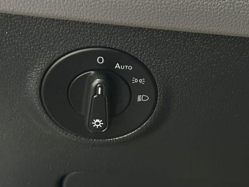 Used 2024 Volkswagen Taos S image 18