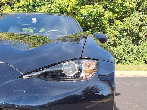 Used 2021 MAZDA MX-5 Miata RF Grand Touring image 21