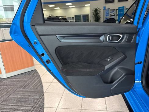 Certified 2024 Honda Civic Type R image 18