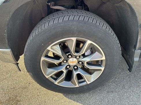 Used 2025 Chevrolet Silverado 1500 LT image 11