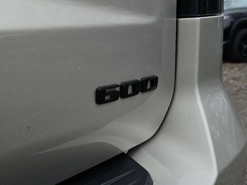 Certified 2024 Cadillac Escalade Sport Platinum w/ LPO, ONYX Package image 34