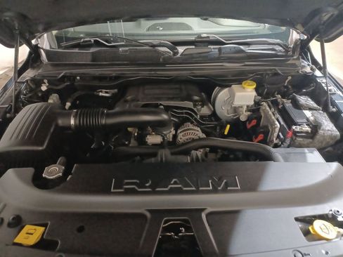 Used 2019 RAM 1500 Laramie image 17