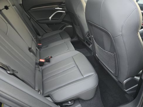New 2025 Audi Q5 Premium Plus image 17