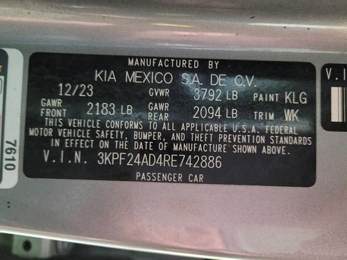 Used 2024 Kia Forte LXS FWD image 33