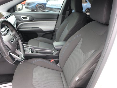Used 2024 Jeep Compass Sport AWD/4WD image 23
