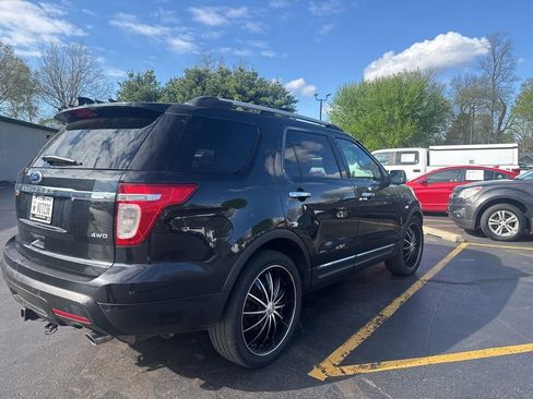 Used 2012 Ford Explorer XLT FWD image 2