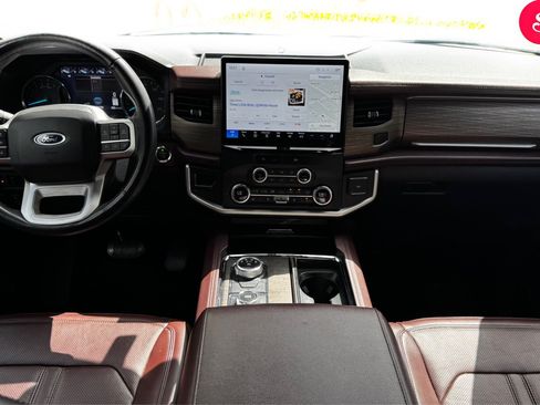 Used 2023 Ford Expedition Limited AWD/4WD image 12