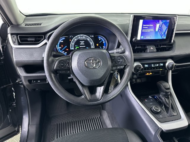 Used 2025 Toyota RAV4 LE AWD/4WD image 21