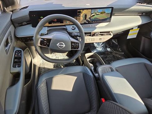 New 2026 Nissan Leaf Platinum+ w/ Cargo Package (Platinum+) image 6