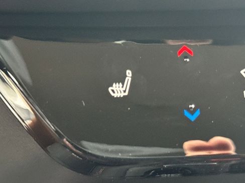 New 2026 Nissan Kicks SR w/ Cold Weather Package image 19