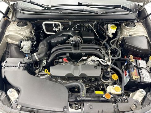 Used 2019 Subaru Outback 2.5i Limited AWD/4WD image 27