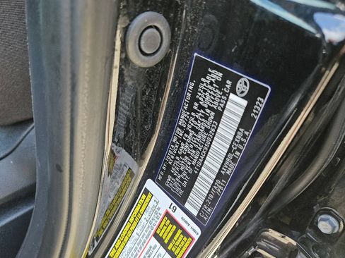 Used 2025 Toyota Camry LE FWD image 28