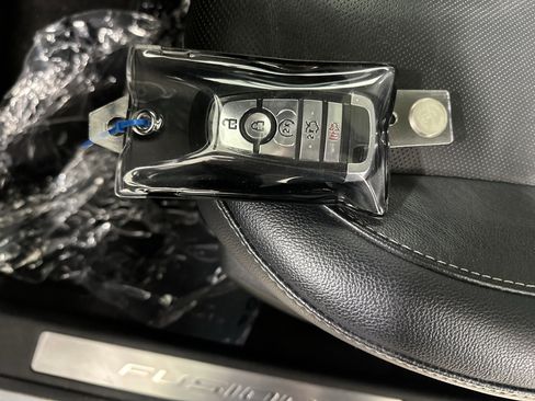 Used 2019 Ford Fusion Titanium image 36