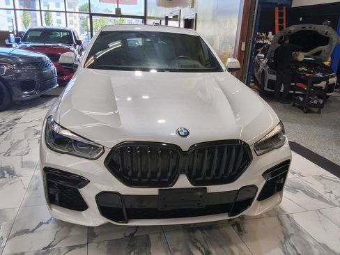 Used 2022 BMW X6 xDrive40i w/ Executive Package AWD/4WD image 2
