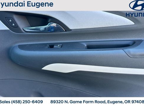 Used 2017 Chevrolet Bolt Premier w/ Driver Confidence II Package image 26