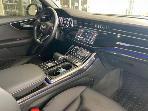 Used 2019 Audi Q8 Premium Plus image 21