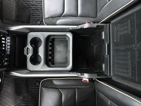 Used 2020 RAM 1500 Laramie image 36