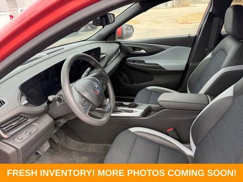 Used 2024 Buick Envista Preferred w/ Convenience II Package image 8