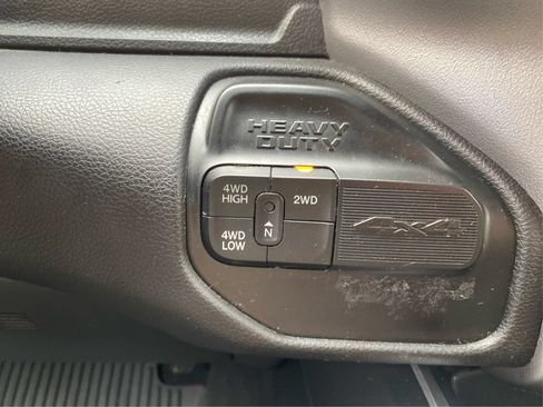 Used 2024 RAM 3500 Big Horn w/ Towing Technology Group AWD/4WD image 20