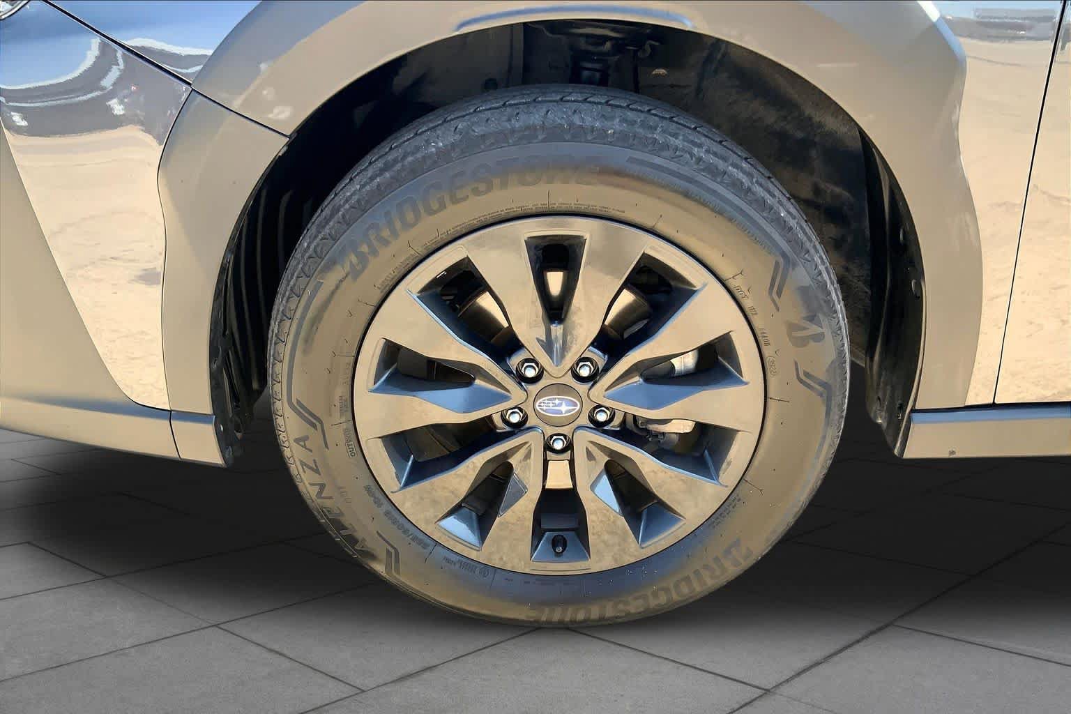 Used 2024 Subaru Outback Onyx Edition XT AWD/4WD image 10