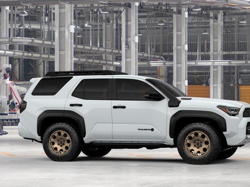 New 2026 Toyota 4Runner Trailhunter AWD/4WD image 15
