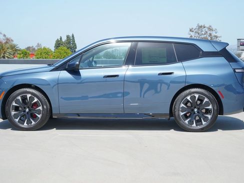 New 2026 BMW iX xDrive45 w/ M Sport Package image 4