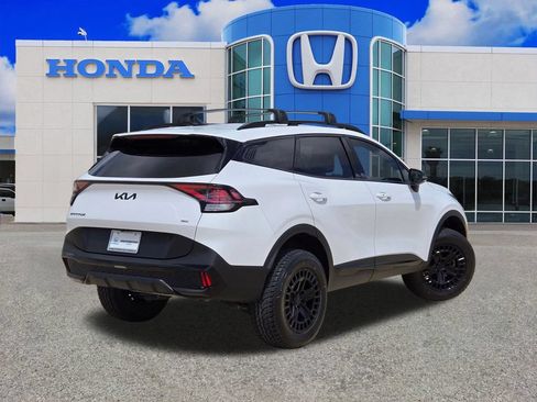 Used 2025 Kia Sportage X-Line AWD/4WD image 3