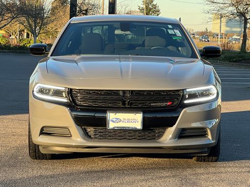 Used 2023 Dodge Charger SXT w/ Blacktop Package image 9