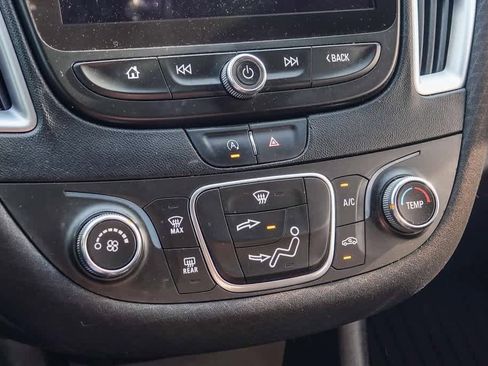 Used 2020 Chevrolet Malibu LS image 18