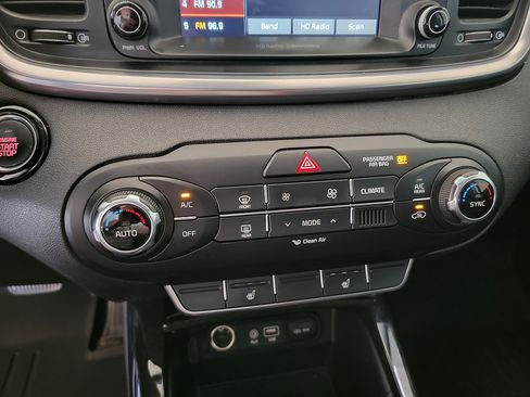 Used 2018 Kia Sorento EX AWD/4WD image 14