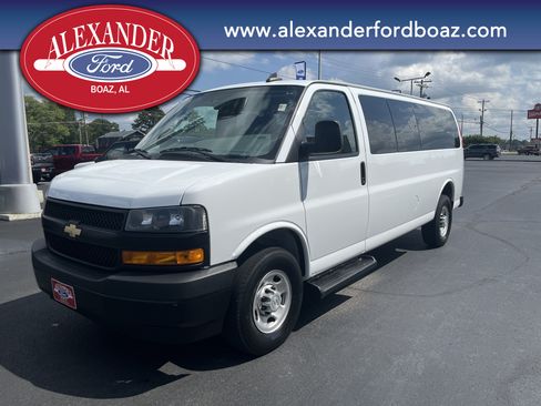 Used 2023 Chevrolet Express 3500 LS RWD image 1