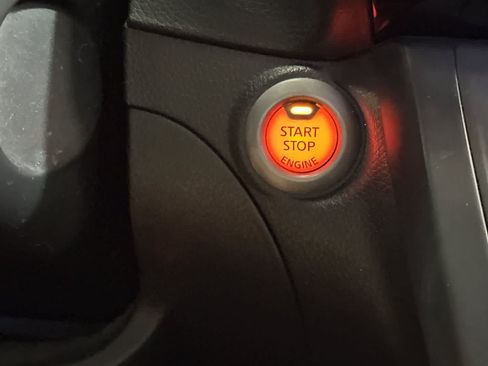 Used 2019 Nissan Sentra SV FWD image 23