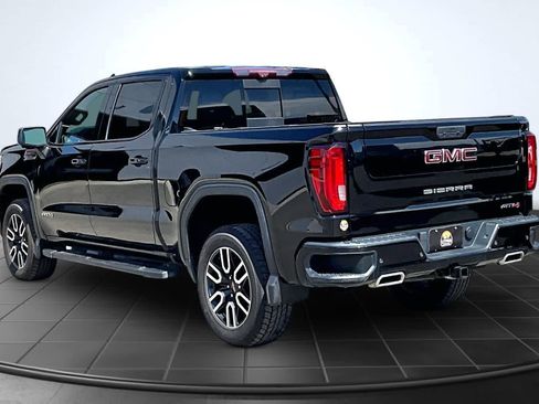 Used 2020 GMC Sierra 1500 AT4 w/ AT4 Premium Package AWD/4WD image 4
