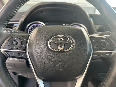 Used 2024 Toyota Camry XLE AWD/4WD image 28