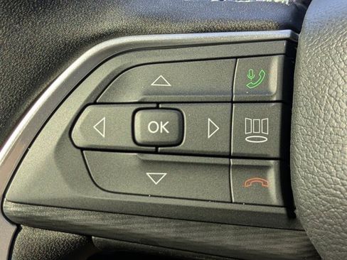 New 2025 Jeep Grand Cherokee Altitude image 22