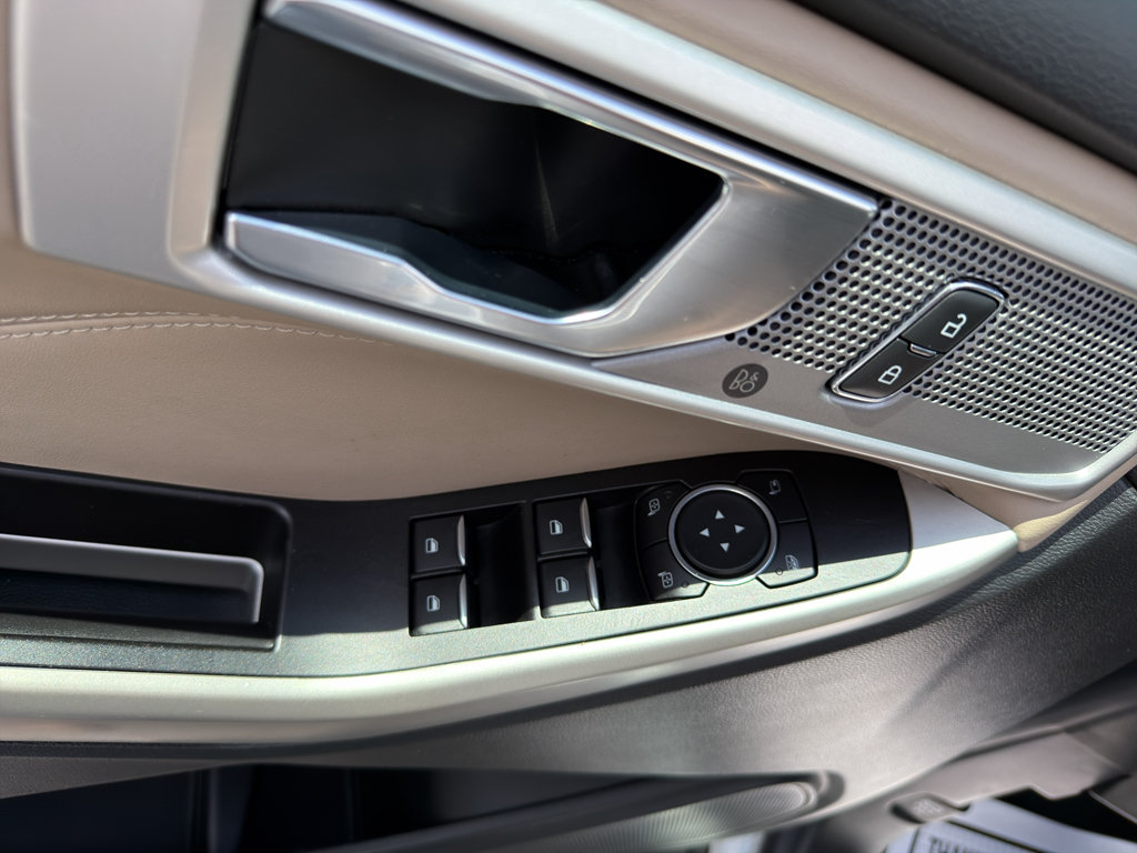 Used 2022 Ford Explorer Limited RWD image 19