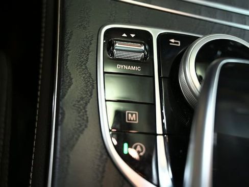 Used 2018 Mercedes-Benz GLC 300 4MATIC image 26