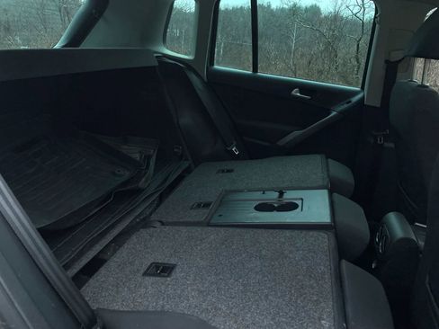 Used 2009 Volkswagen Tiguan SE image 26