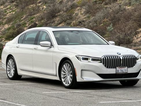 Used 2020 BMW 745e xDrive image 5