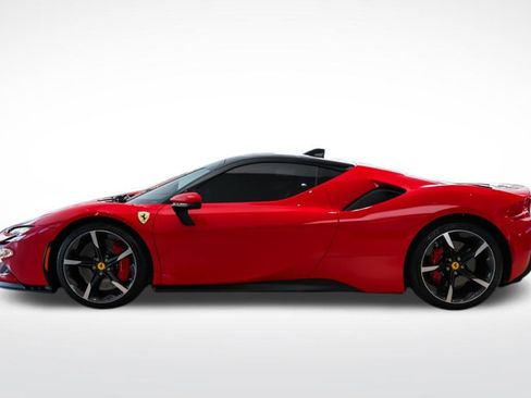 Used 2022 Ferrari SF90 Stradale AWD/4WD image 2