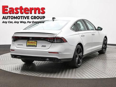 Used 2024 Honda Accord Sport image 5