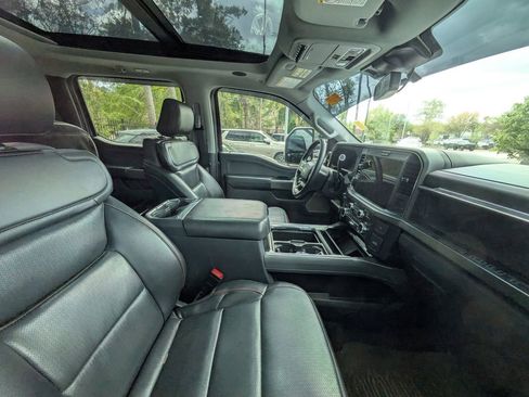 Used 2025 Ford F250 Lariat w/ Lariat Ultimate Package image 9