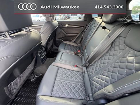Used 2025 Audi SQ5 Premium Plus w/ Premium Plus Package AWD/4WD image 12