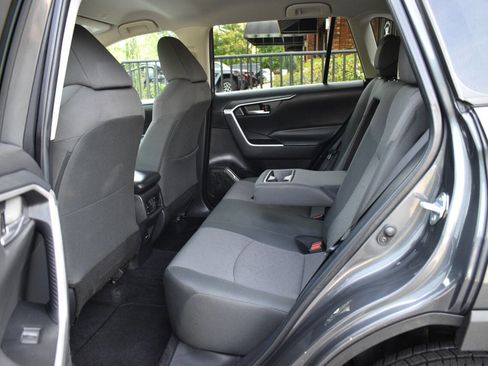 Used 2024 Toyota RAV4 XLE image 9