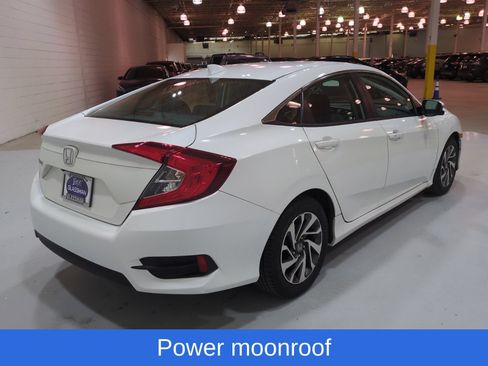 Used 2017 Honda Civic EX image 3