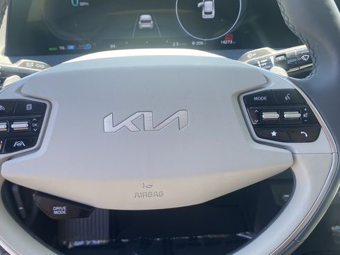 Used 2024 Kia EV6 Wind w/ Wind Technology Package AWD/4WD image 20